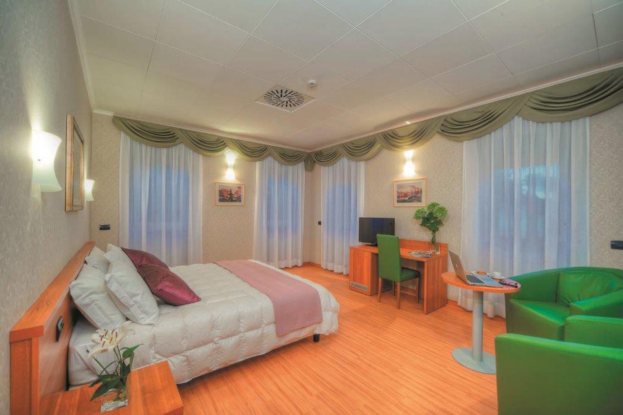 Ele Green Park Hotel Pamphili Roma Ngoại thất bức ảnh
